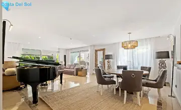 2 bedroom Apartment for Sale in Marbella