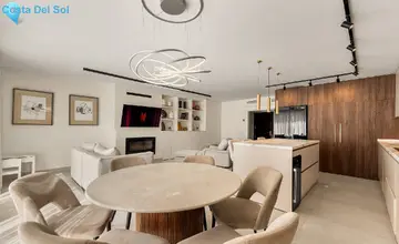 4 bedroom House for Sale in Estepona-5178