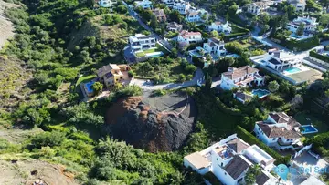 1240m2 Plot for Sale in Benahavís-84310
