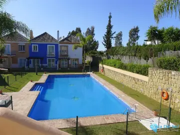 2 bedroom House for Sale in Aloha-84505