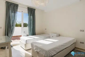 4 bedroom Apartment for Sale in Nueva Andalucía-17928