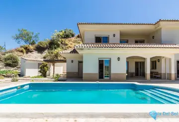 4 bedroom House for Sale in Vélez-Málaga