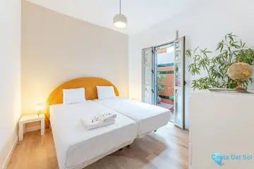 4 bedroom Apartment for Sale in Málaga Centro-13892