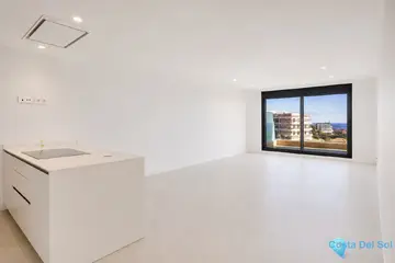 2 bedroom Apartment for Sale in Estepona-18330