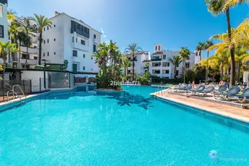 3 bedroom Apartment for Sale in Elviria-84739