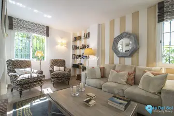 3 bedroom House for Sale in Nueva Andalucía-18385