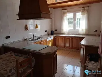 5 bedroom Apartment for Sale in Alhaurín de la Torre-84801
