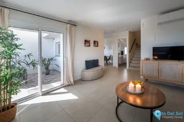 2 bedroom House for Sale in Miraflores-84858