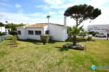 3 bedroom House for Sale in La Cala de Mijas-84941