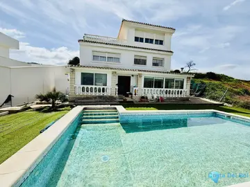 6 bedroom House for Sale in Alhaurín de la Torre-84950