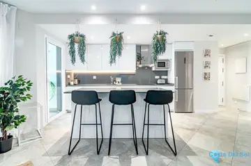 3 bedroom Apartment for Sale in Marbella-19196