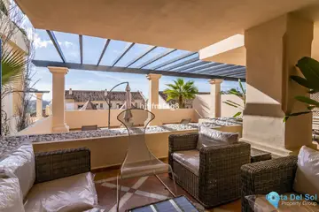 2 bedroom Apartment for Sale in Nueva Andalucía-85098