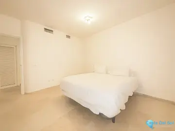 1 bedroom Apartment for Sale in The Golden Mile-85177