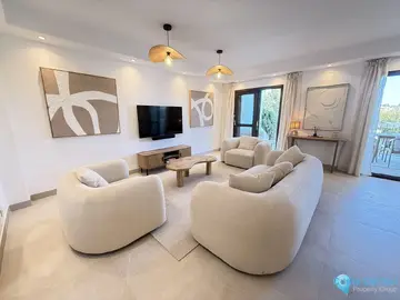 4 bedroom House for Sale in Estepona-19535