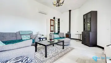 4 bedroom House for Sale in Sierrezuela-85297