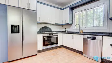 4 bedroom House for Sale in Sierrezuela-85298