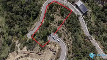 2392m2 Plot for Sale in Benahavís-85313