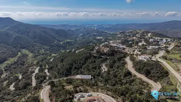 2392m2 Plot for Sale in Benahavís-85314