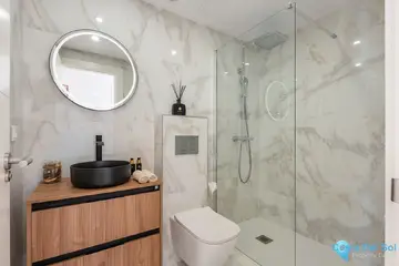 3 bedroom Apartment for Sale in Marbella-19856