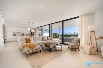 3 bedroom Apartment for Sale in Fuengirola