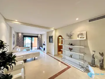 2 bedroom Apartment for Sale in Puerto Banús-85453