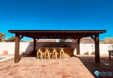 4 bedroom House for Sale in La Duquesa-20494