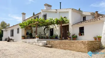 9 bedroom House for Sale in Villanueva del Rosario-85616