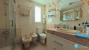 3 bedroom Apartment for Sale in La Carihuela-85656