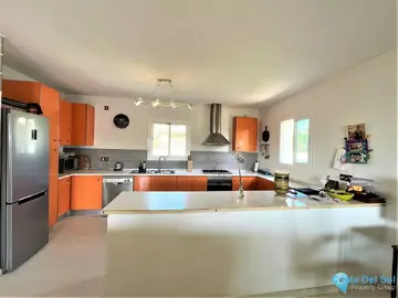 3 bedroom House for Sale in Estepona-85898