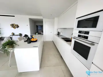 3 bedroom Apartment for Sale in Fuengirola-85938