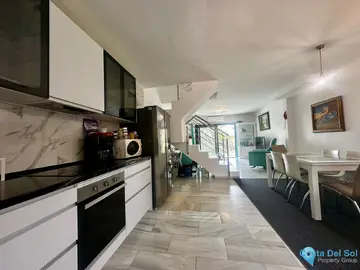 4 bedroom House for Sale in Calahonda-21562