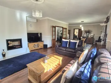 4 bedroom House for Sale in Coín-85981