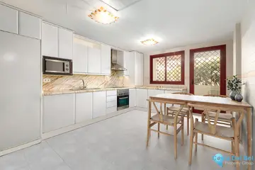 3 bedroom Apartment for Sale in Torrequebrada-86064
