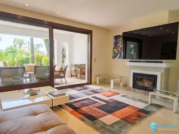 2 bedroom House for Sale in Benahavís-86281