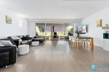 4 bedroom House for Sale in La Quinta-86376
