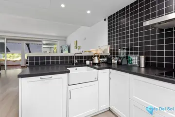 4 bedroom House for Sale in La Quinta-86378