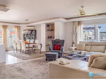 3 bedroom Apartment for Sale in La Campana-86452