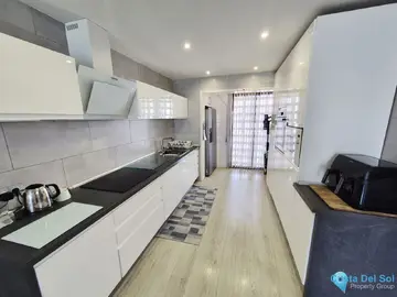 3 bedroom House for Sale in La Cala de Mijas-86470