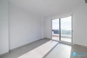 4 bedroom Apartment for Sale in Altos de los Monteros-86593
