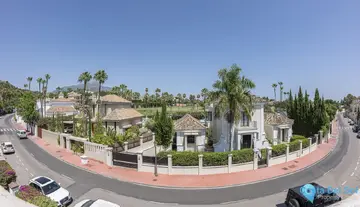4 bedroom House for Sale in Nueva Andalucía-88860
