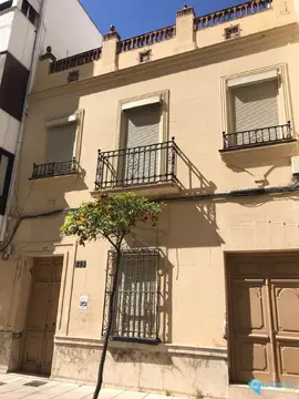 8 bedroom House for Sale in Estepona