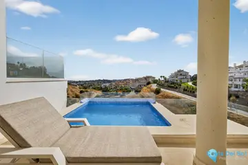 2 bedroom Apartment for Sale in Nueva Andalucía-86843