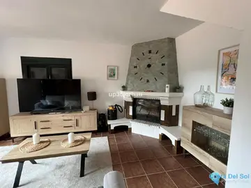 6 bedroom House for Sale in Estepona-87016