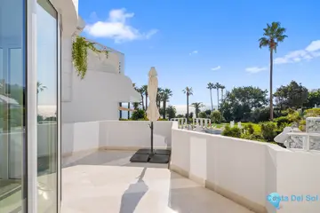 2 bedroom Apartment for Sale in New Golden Mile-89269