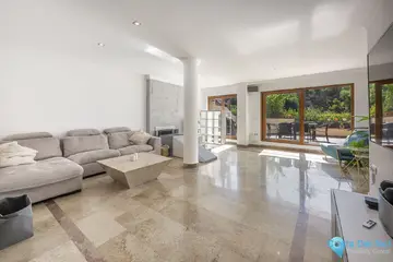 3 bedroom Apartment for Sale in The Golden Mile-87140