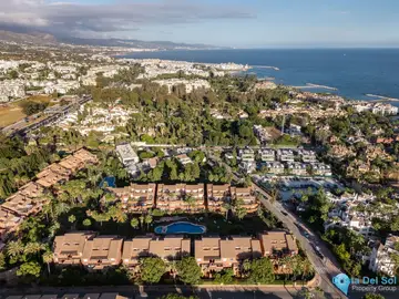 2 bedroom Apartment for Sale in Puerto Banús-89370