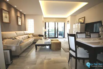 5 bedroom House for Sale in Marbella-87296