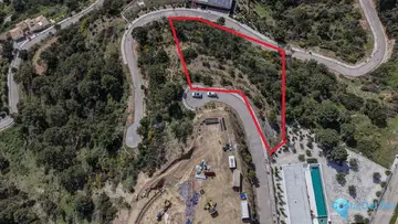 2775m2 Plot for Sale in Benahavís-87335