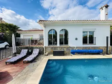 4 bedroom House for Sale in La Duquesa-89637