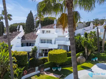 3 bedroom House for Sale in Sierra Blanca-87440
